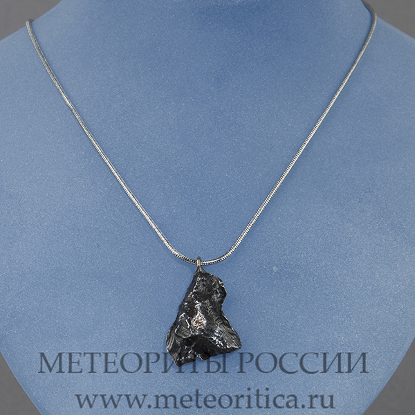Подвеска из метеорита Сихотэ-Алинь с фианитом П-002